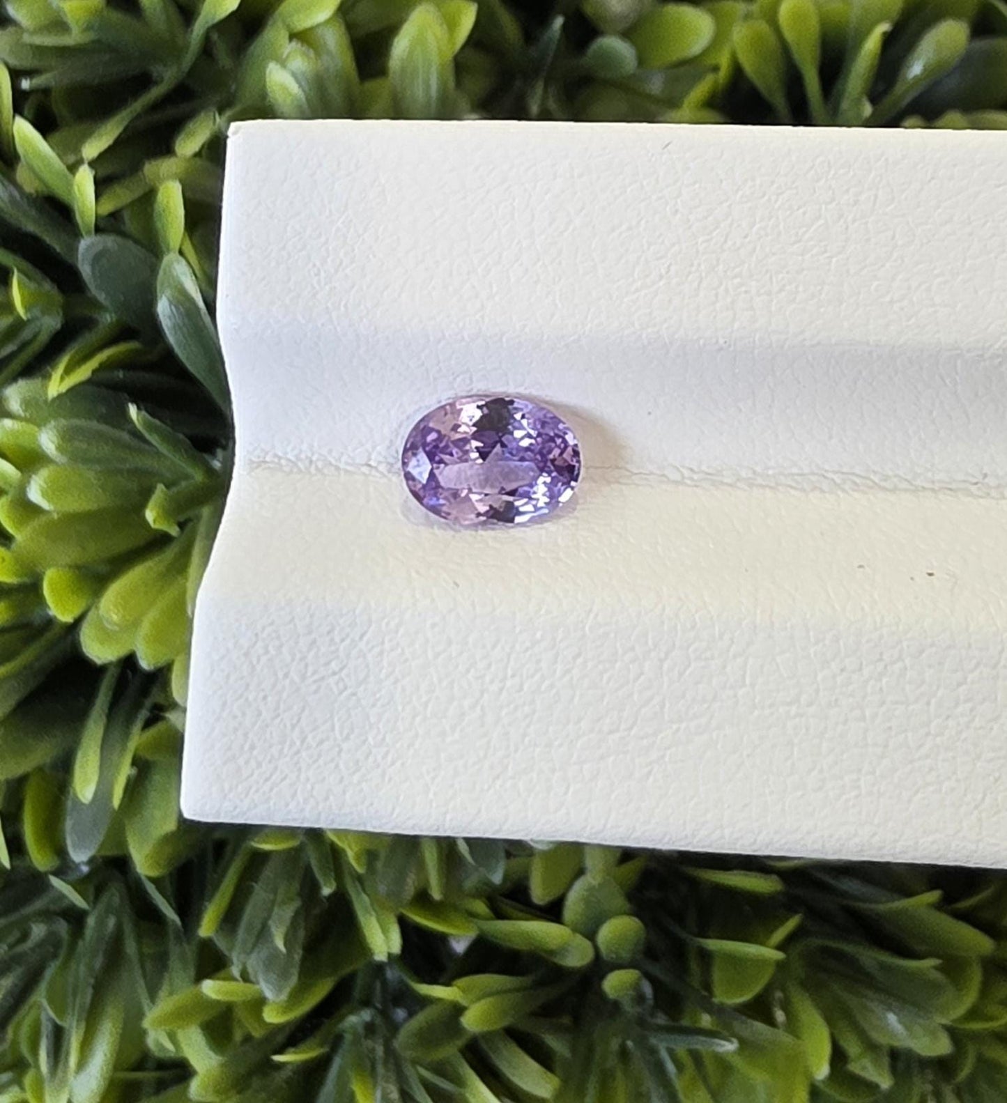 Oval Ceylon Sapphire: Pinkish-Violet Lavender, 1.31ct, Unheated, Untreated, Sri Lanka