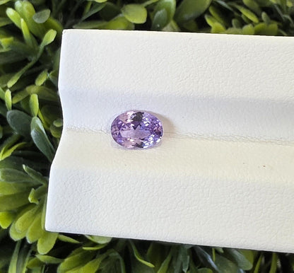 Oval Ceylon Sapphire: Pinkish-Violet Lavender, 1.31ct, Unheated, Untreated, Sri Lanka