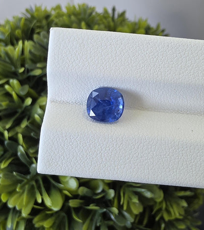 Natural Ceylon Blue Sapphire: 2.25 ct Cornflower Blue Cushion Cut (LGL Certified)
