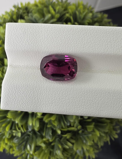 Ceylon Pinkish Purple Pyrope-Alamandine Garnet: 6.37 crt, Non-Heated, Non-Treated, Rectangulat Cushion Cut, 12.25x858x6.25 mm Loupe Clean