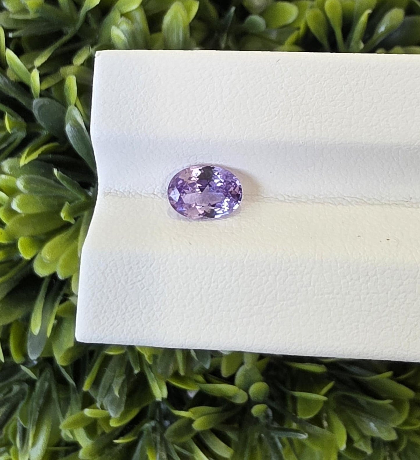 Oval Ceylon Sapphire: Pinkish-Violet Lavender, 1.31ct, Unheated, Untreated, Sri Lanka