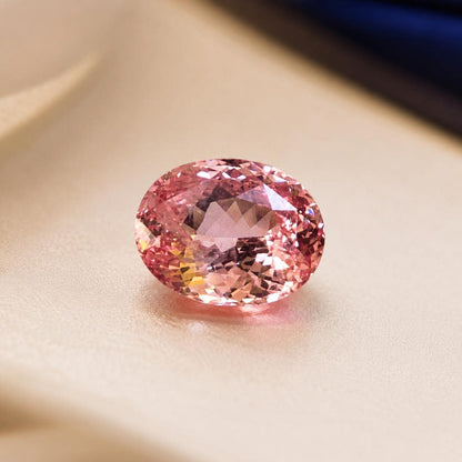 Ceylon Padparadscha Sapphire : From Sri Lanka Orangish Pink, 2.23 crt, Non-Heated, Non-Treated, Oval , 9.31 × 7.10 × 4.02 mm, Eye Clean