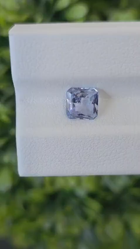 Natural Ceylon Blue Sapphire: 1.39ct Eye Clean Gemstone (Sri Lanka)