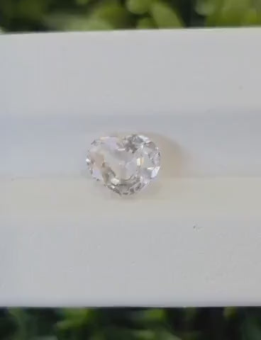White Saphhire ( Colourless) : 1.73 crt, Non- Heated, Non-Treated, Heart Shaped Cut, 7.05x7.89x3.90 mm.