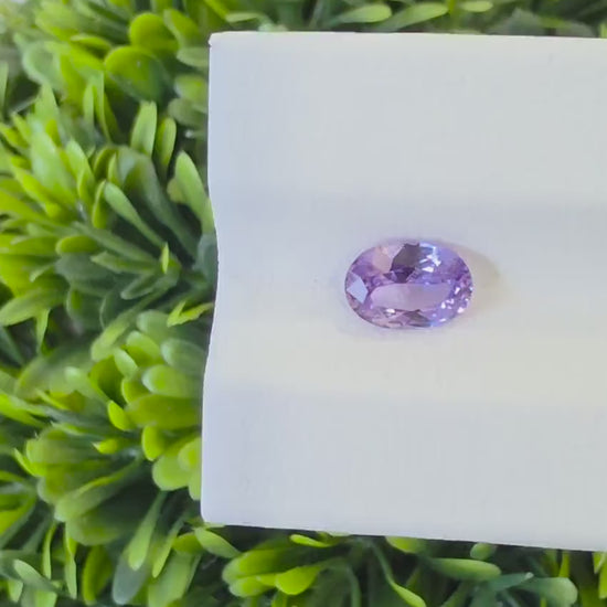 Oval Ceylon Sapphire: Pinkish-Violet Lavender, 1.31ct, Unheated, Untreated, Sri Lanka